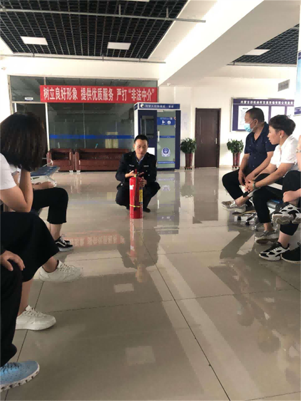 免费观看B站刺激战场2023