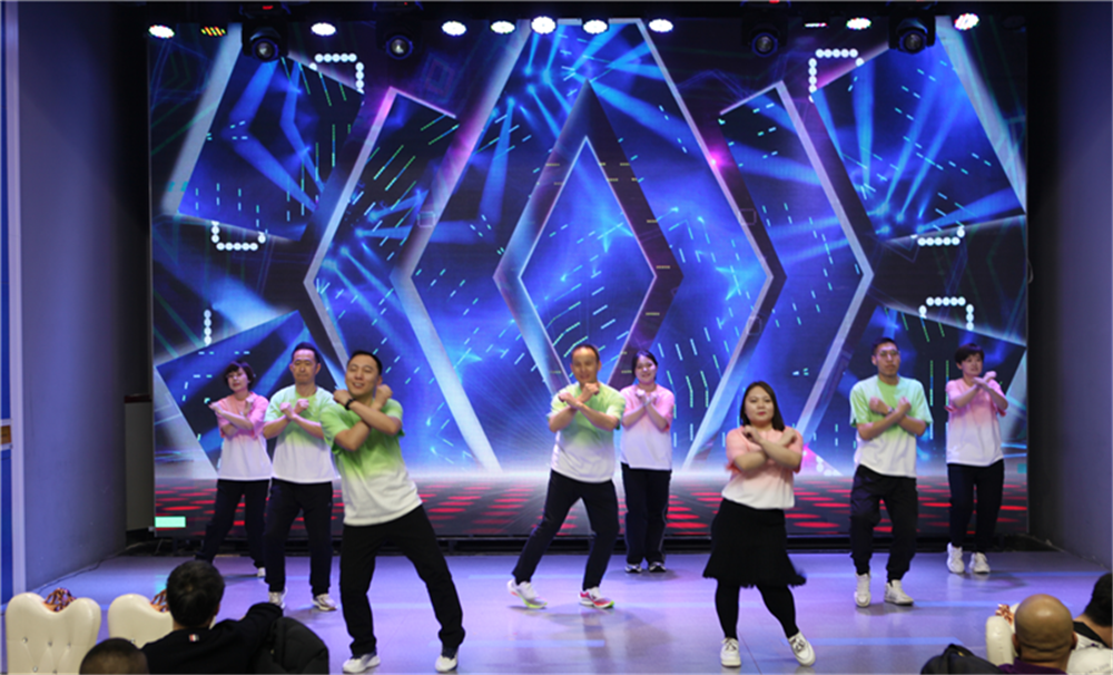 免费观看B站刺激战场2023